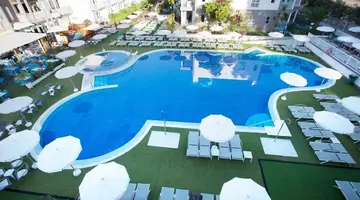 Coral Compostela Beach Golf
