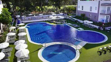 Coral Compostela Beach Golf