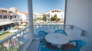 Coral Compostela Beach Golf