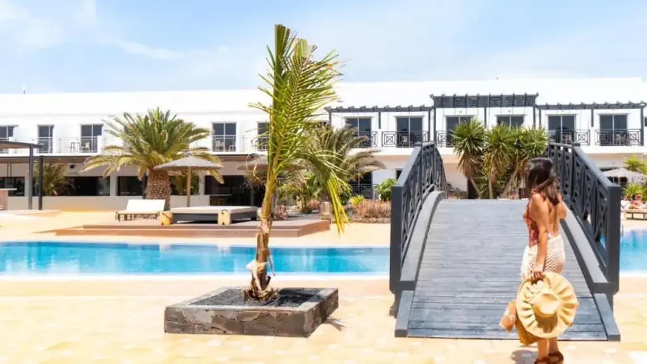 Coral Cotillo Beach