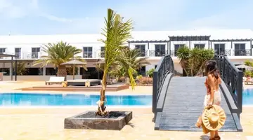 Coral Cotillo Beach