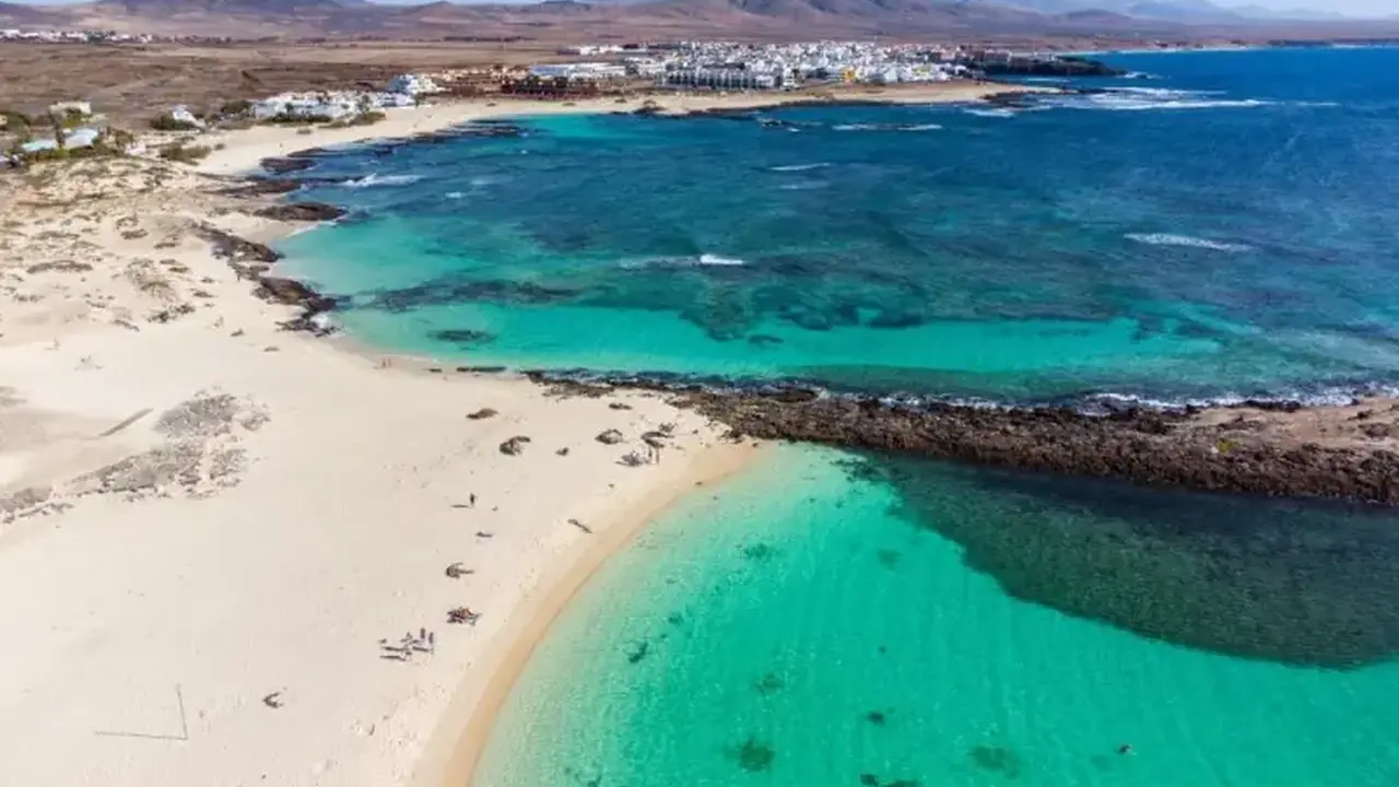 Coral Cotillo Beach