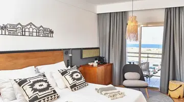 Coral Cotillo Beach