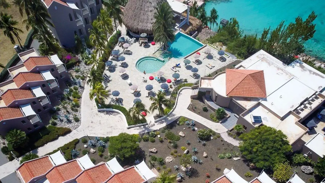 Coral Estate Luxury Resort