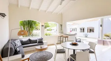 Coral Estate Luxury Resort