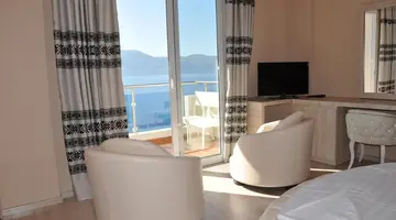 Coral Hotel Resort