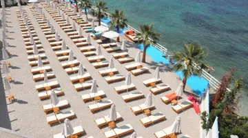 Coral Hotel Resort