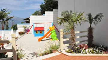Coral Hotel Resort