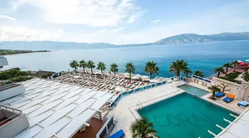 Coral Hotel Resort