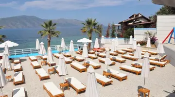 Coral Hotel Resort