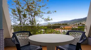CORAL LA QUINTA PARK SUITES Nature & Adventure Experience