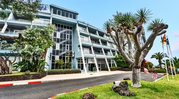 CORAL LA QUINTA PARK SUITES Nature & Adventure Experience