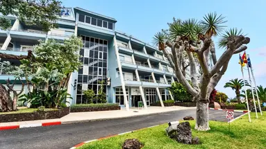 CORAL LA QUINTA PARK SUITES Nature & Adventure Experience