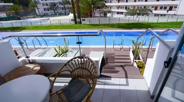 CORAL OCEAN VIEW (ADULTS ONLY 16+)
