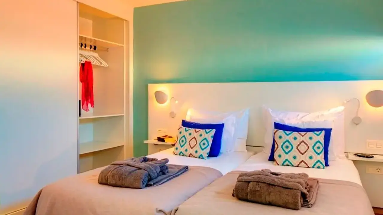 CORAL OCEAN VIEW (ADULTS ONLY 16+)