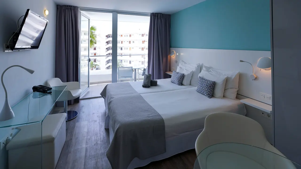 CORAL OCEAN VIEW (ADULTS ONLY 16+)