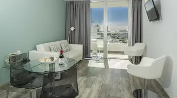 Coral Ocean View (Only Adults)