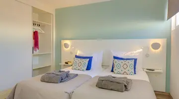 Coral Ocean View (Only Adults)