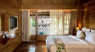Coral Reef Resort & Spa