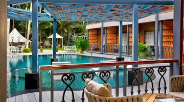 Coral Reef Resort & Spa