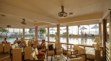 CORAL SANDS HOTEL