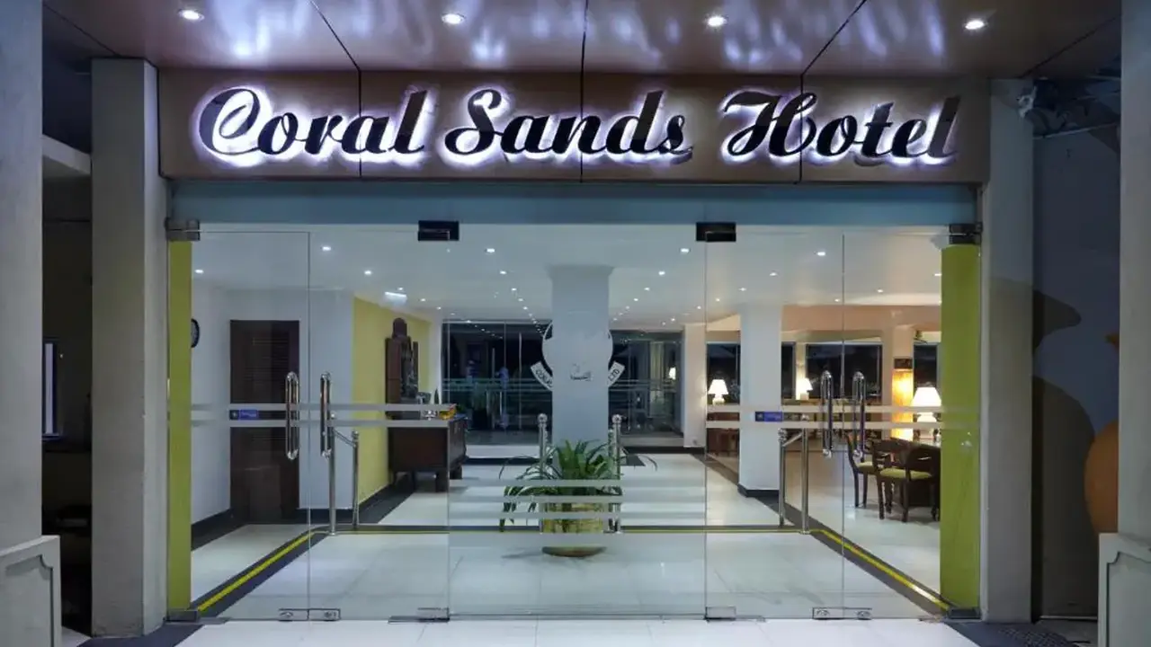 CORAL SANDS HOTEL