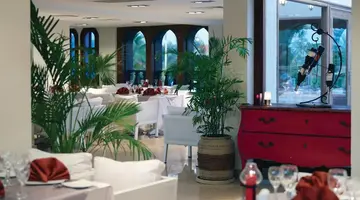 Coral Sea Aqua Club