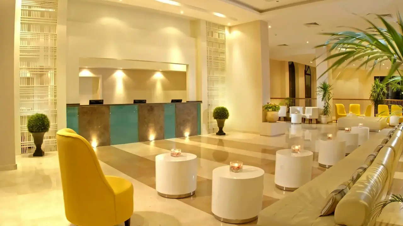 Coral Sea Aqua Club