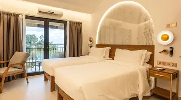 Coral Strand Smart Choice Hotel 