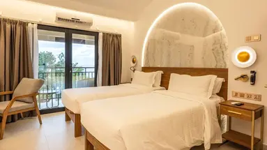 Coral Strand Smart Choice Hotel