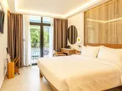 Coral Strand Smart Choice Hotel