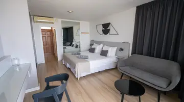 CORAL SUITES & SPA (ADULTS ONLY 16+)