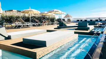 CORAL SUITES & SPA (ADULTS ONLY 16+)
