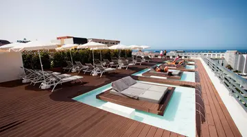 CORAL SUITES & SPA (ADULTS ONLY 16+)