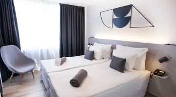 CORAL SUITES & SPA (ADULTS ONLY 16+)