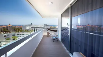 CORAL SUITES & SPA (ADULTS ONLY 16+)