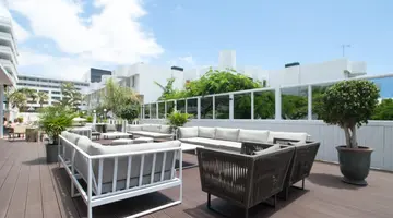 Coral Suites & Spa