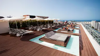 Coral Suites & Spa