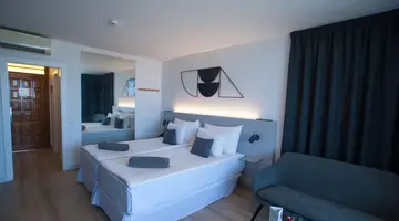 Coral Suites & Spa