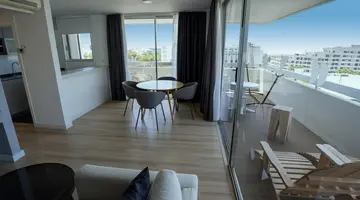 Coral Suites & Spa