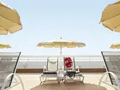 Coral Suites & Spa