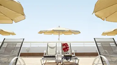 Coral Suites & Spa