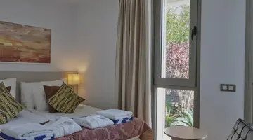 CORAL VILLAS LA QUINTA