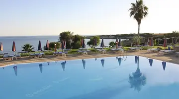 Corallia Beach Hotel Apartments