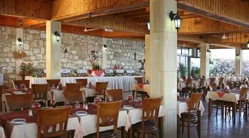 Corallia Beach Hotel Apartments