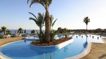 Corallia Beach Hotel Apartments
