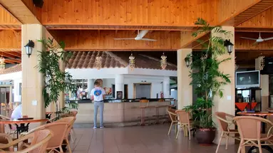 Corallia Beach Hotel Apartments