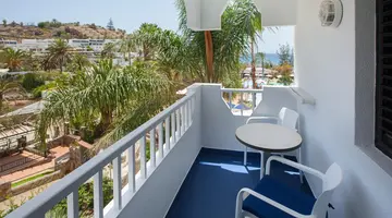 Corallium Beach by Lopesan Hotels