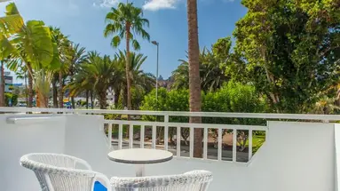 Corallium Beach by Lopesan Hotels