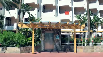 Corallium Beach by Lopesan Hotels
